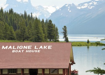 Maligne Lake